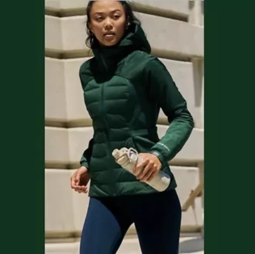 Lululemon Athletica Green Puffer Jacket with High Collar
